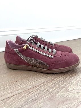 Sole Bliss Swirl Mauve Women Size 42 US Size 11 New